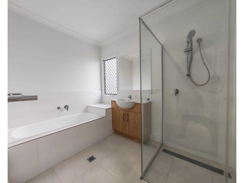 18 Kinwarton crescent, Calamvale QLD 4116