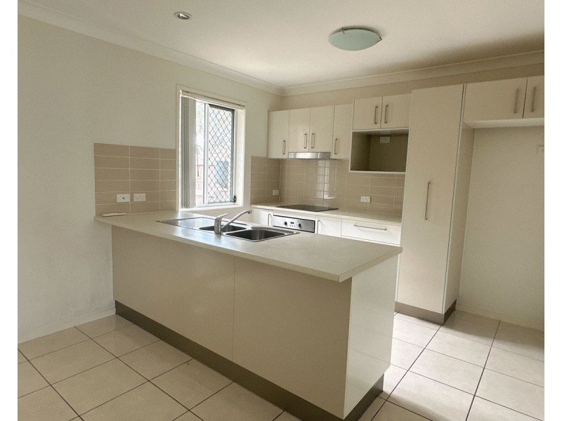 9/238 Young Road, Narangba QLD 4504