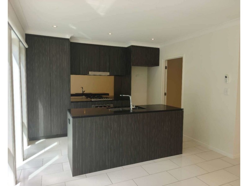 34/126 Marina Quays Blvd, Hope Island QLD 4212