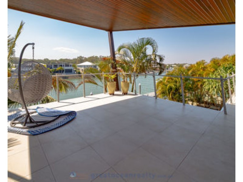 34 Buccaneer Way, Coomera Waters QLD 4209