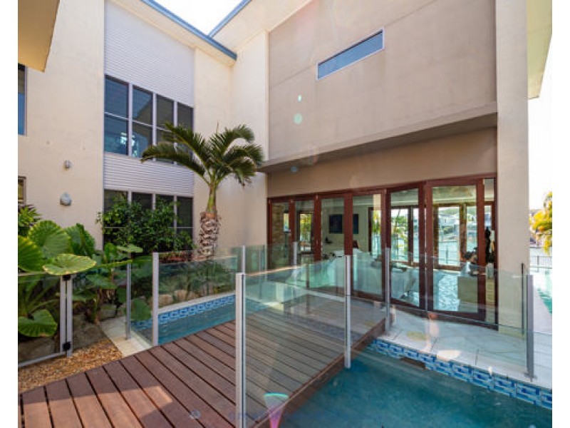 34 Buccaneer Way, Coomera Waters QLD 4209