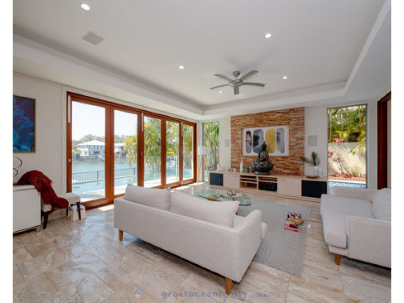 34 Buccaneer Way, Coomera Waters QLD 4209