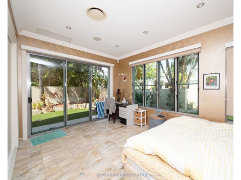 34 Buccaneer Way, Coomera Waters QLD 4209