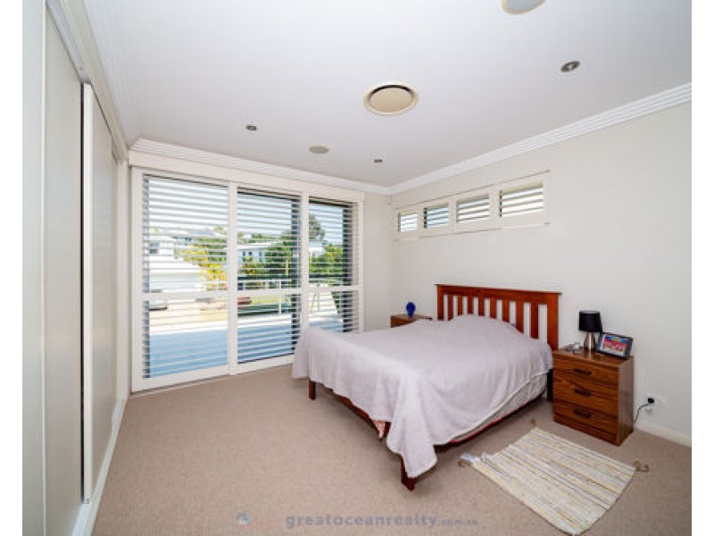 34 Buccaneer Way, Coomera Waters QLD 4209