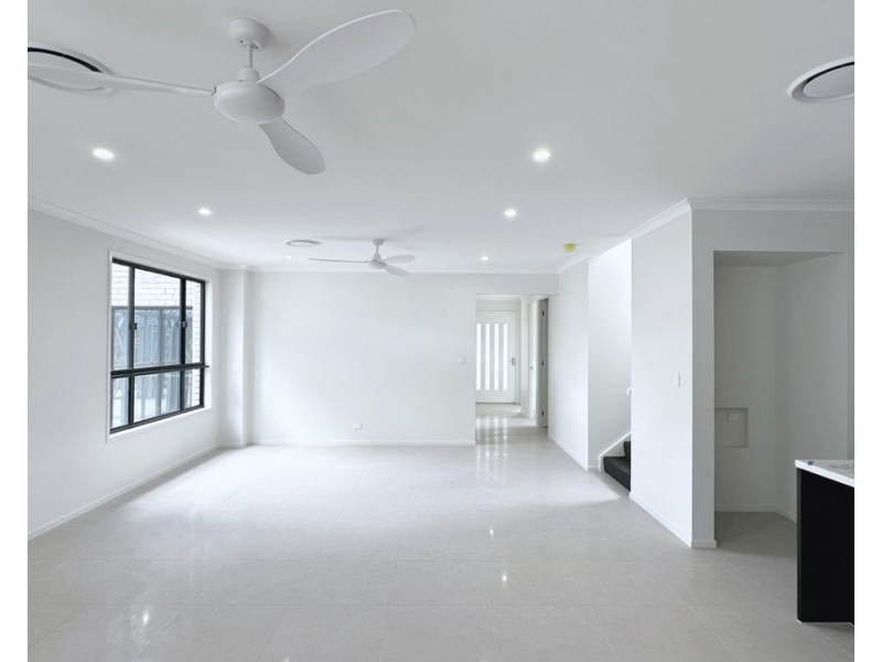 1/34 Walker Street, Park Ridge QLD 4125