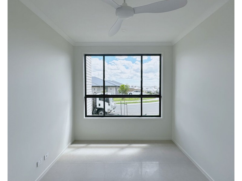 1/34 Walker Street, Park Ridge QLD 4125