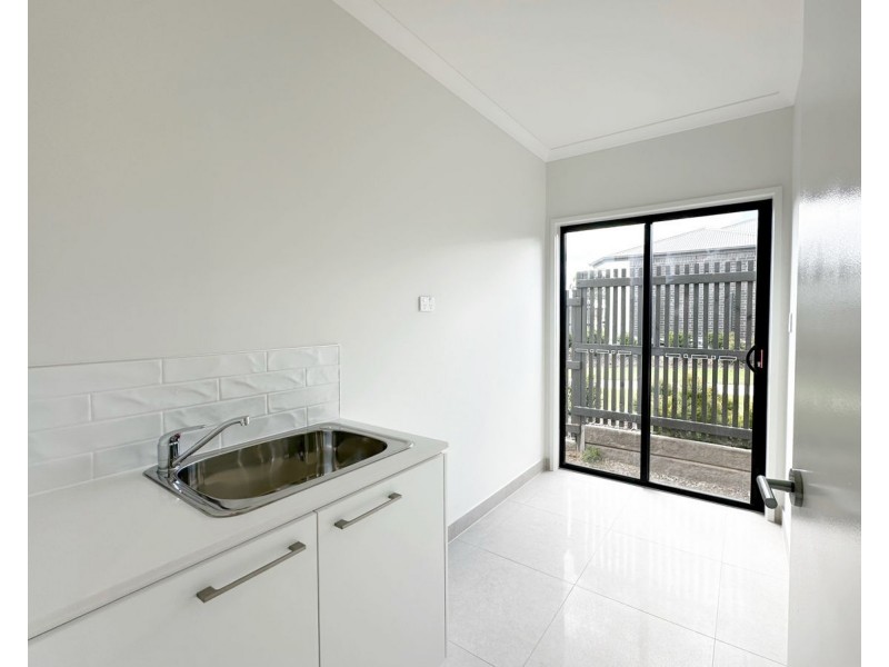 1/34 Walker Street, Park Ridge QLD 4125