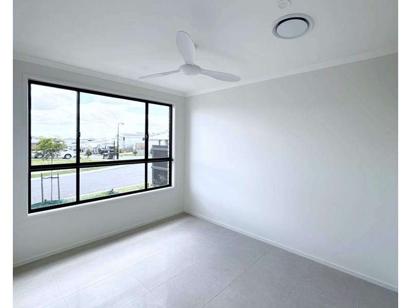 1/34 Walker Street, Park Ridge QLD 4125