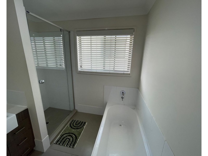 25 20 Kianawah Road South, Manly West QLD 4179