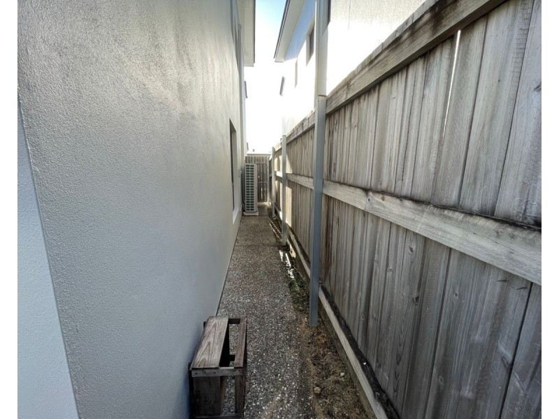 25 20 Kianawah Road South, Manly West QLD 4179