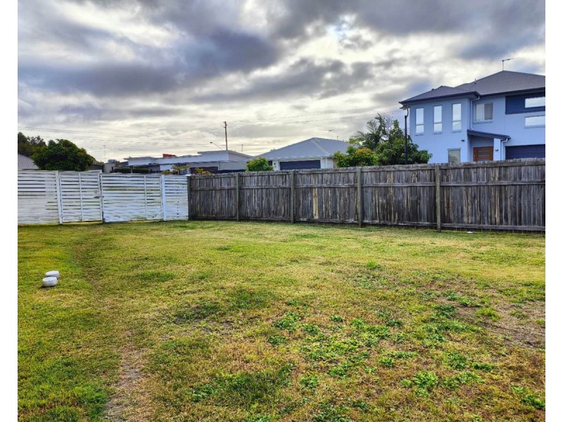 28 Leong street, Bridgeman Downs QLD 4035