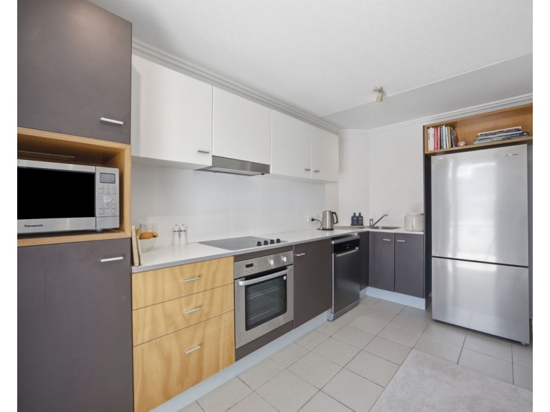 2 Arbour Ave, Robina QLD 4226