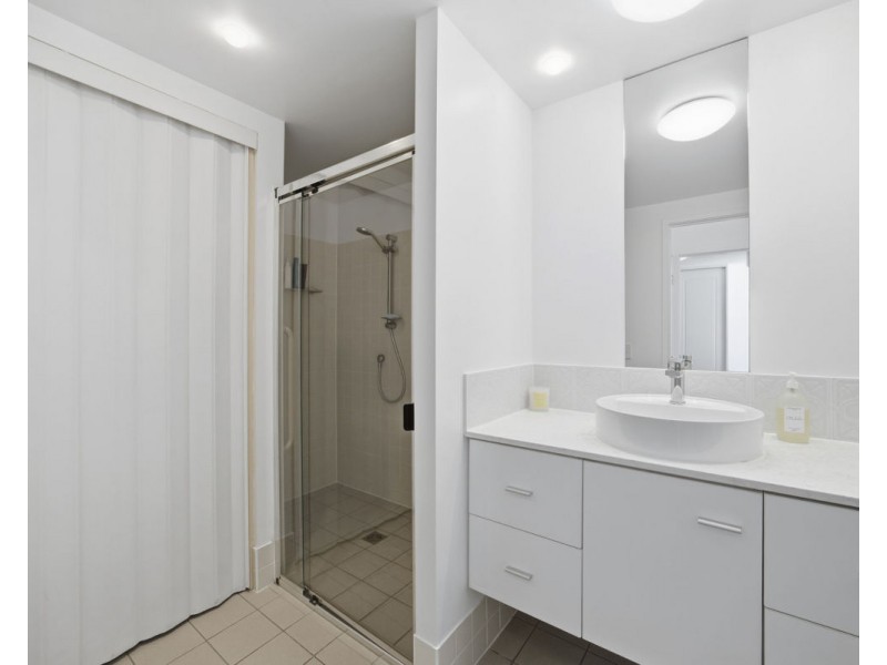 2 Arbour Ave, Robina QLD 4226