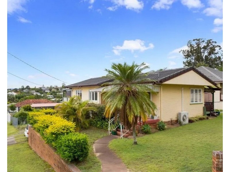 40 Dunedoo Street, Stafford QLD 4053