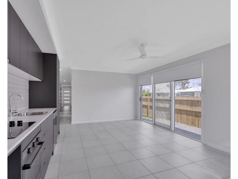 1/38 Bisschop St, Deception Bay QLD 4508