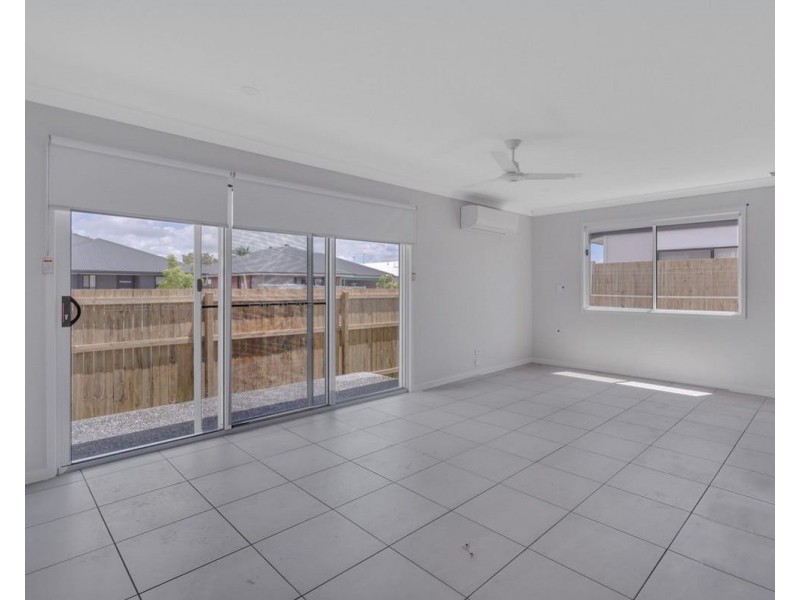 1/38 Bisschop St, Deception Bay QLD 4508