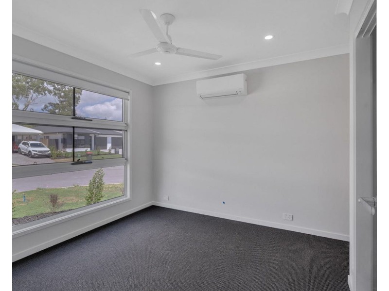 1/38 Bisschop St, Deception Bay QLD 4508