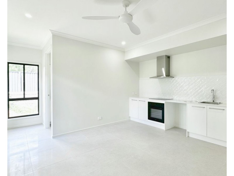 2/34 Walker Street, Park Ridge QLD 4125