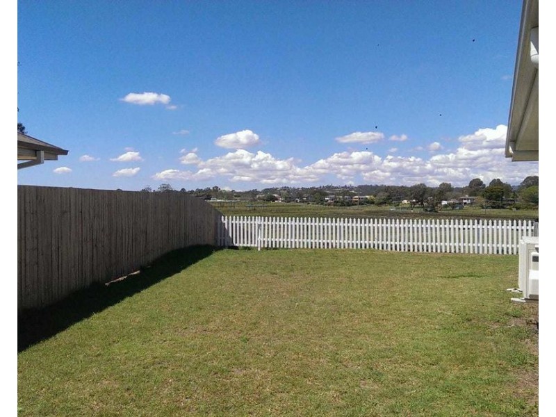 50 South Quarter Drive, Loganlea QLD 4131