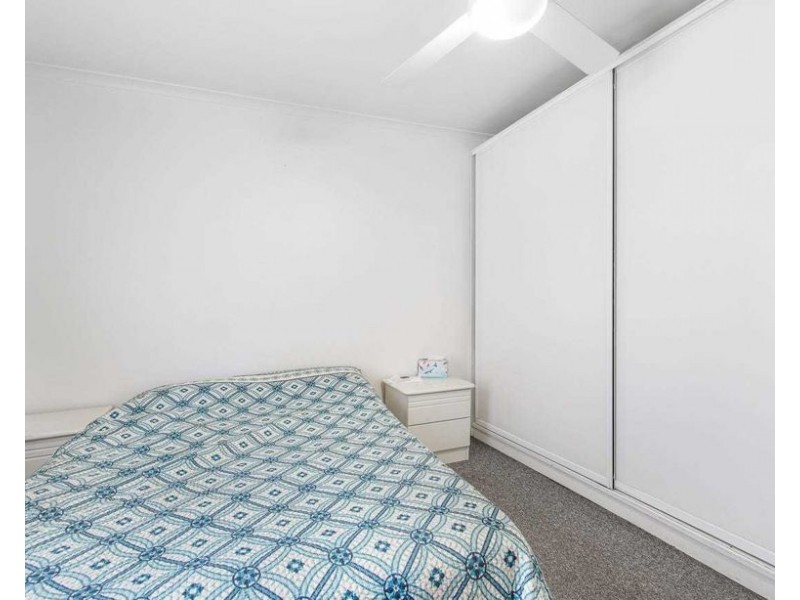 3/5 Proud Street, Labrador QLD 4215