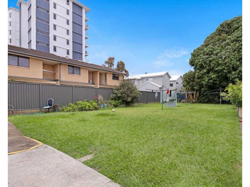 3/5 Proud Street, Labrador QLD 4215