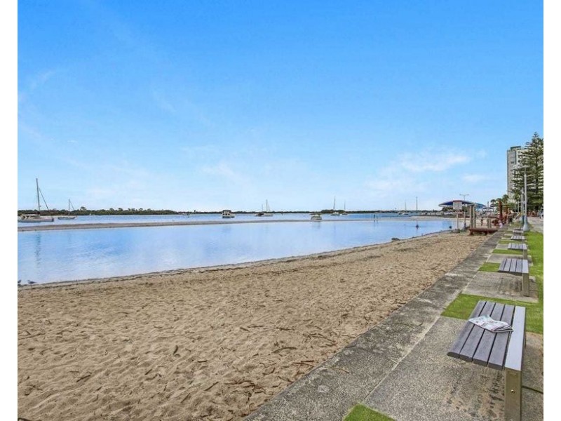 3/5 Proud Street, Labrador QLD 4215