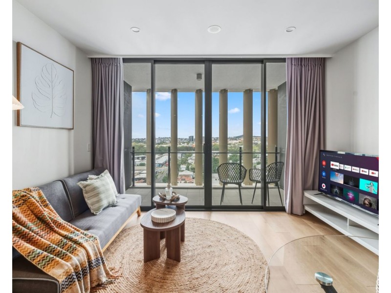 1208/17 Deshon street, Woolloongabba QLD 4102