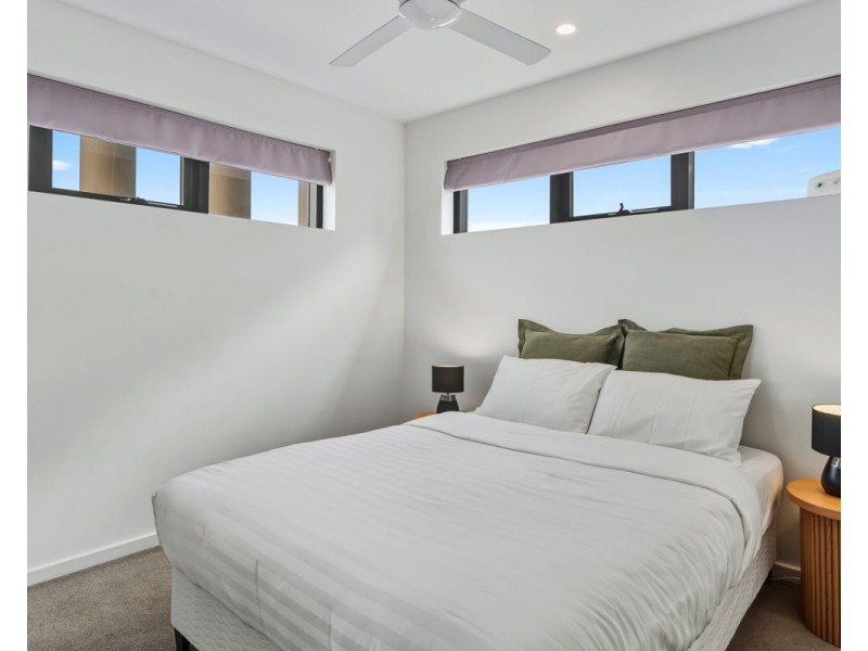 1208/17 Deshon street, Woolloongabba QLD 4102