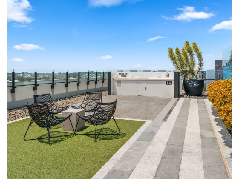 1208/17 Deshon street, Woolloongabba QLD 4102