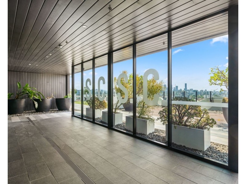 1208/17 Deshon street, Woolloongabba QLD 4102