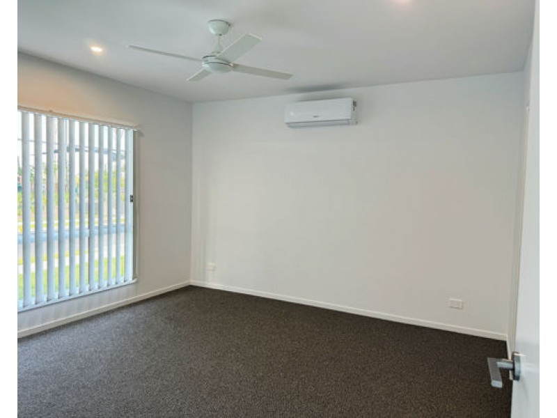 68 Juniper Dr, Greenbank QLD 4124