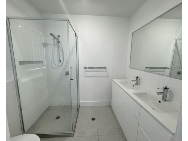 68 Juniper Dr, Greenbank QLD 4124