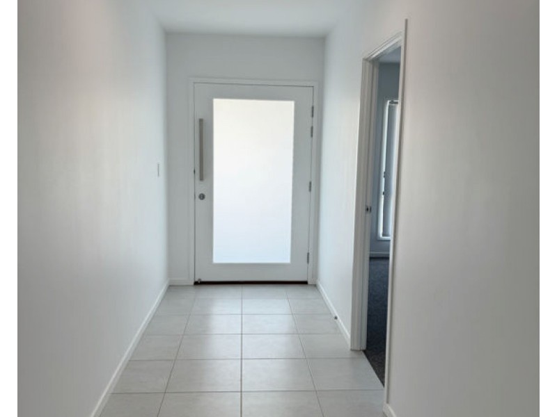 68 Juniper Dr, Greenbank QLD 4124