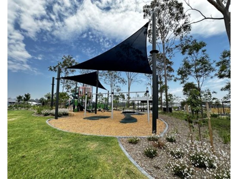 68 Juniper Dr, Greenbank QLD 4124