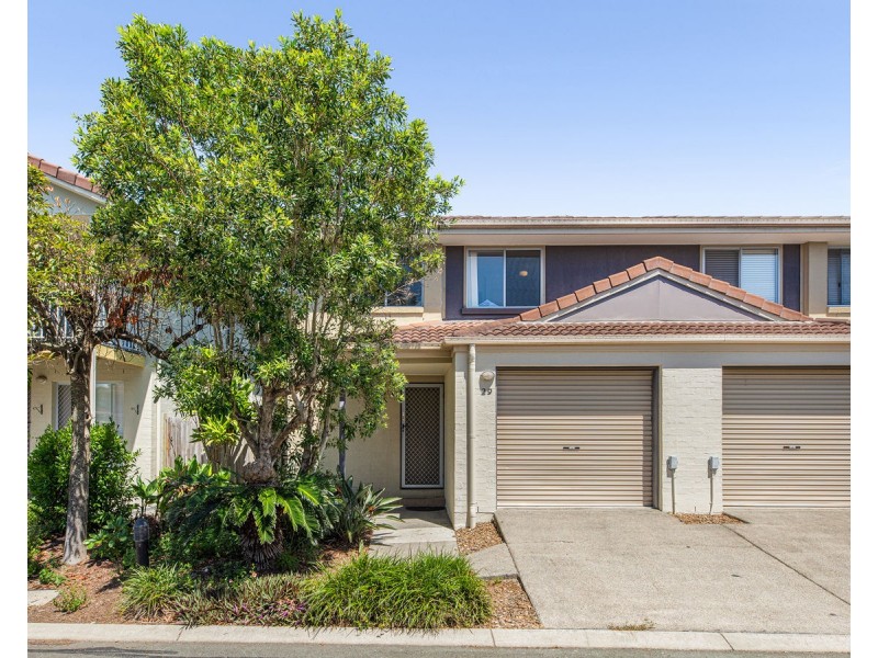 29 34-42 University Drive, Meadowbrook QLD 4131