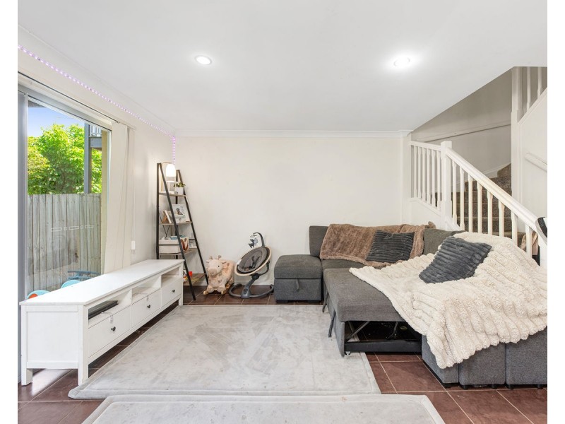 29 34-42 University Drive, Meadowbrook QLD 4131