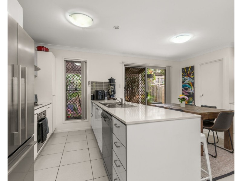 23/1 Gumview Street, Albany Creek QLD 4035