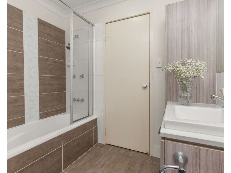 23/1 Gumview Street, Albany Creek QLD 4035