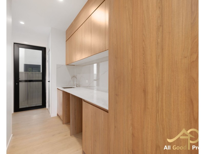 7 Lakkari Street, Eight Mile Plains QLD 4113