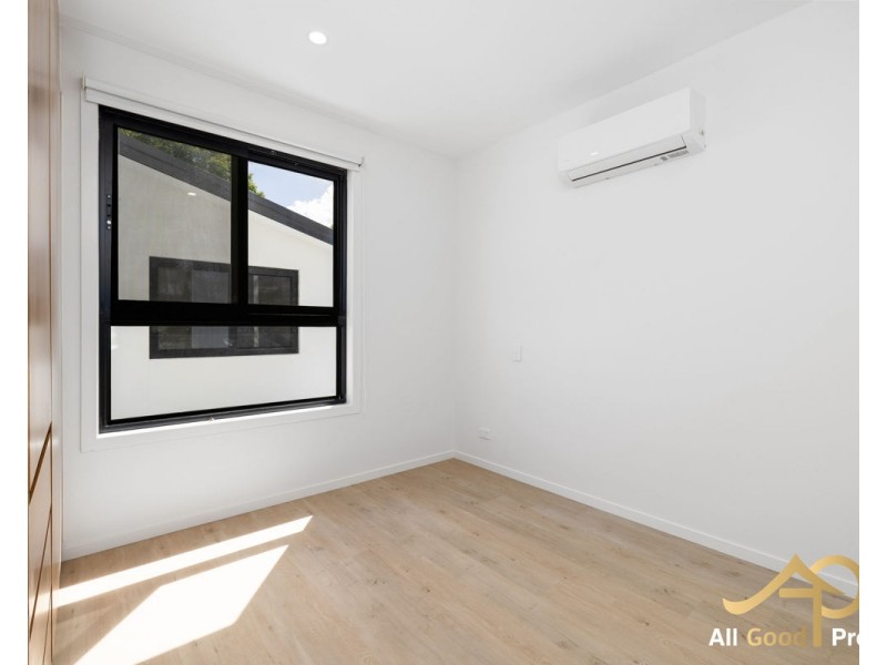 7 Lakkari Street, Eight Mile Plains QLD 4113