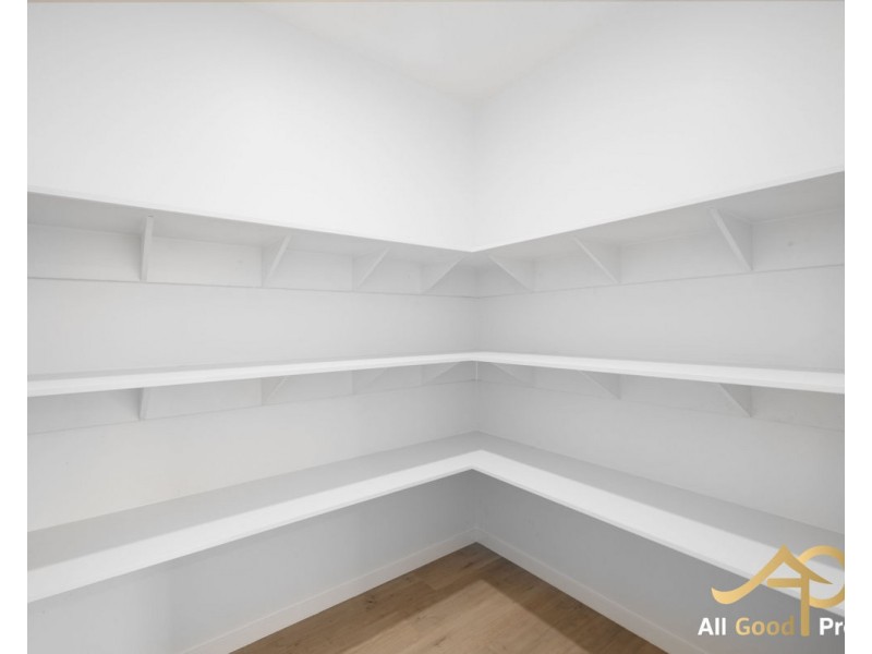 7 Lakkari Street, Eight Mile Plains QLD 4113