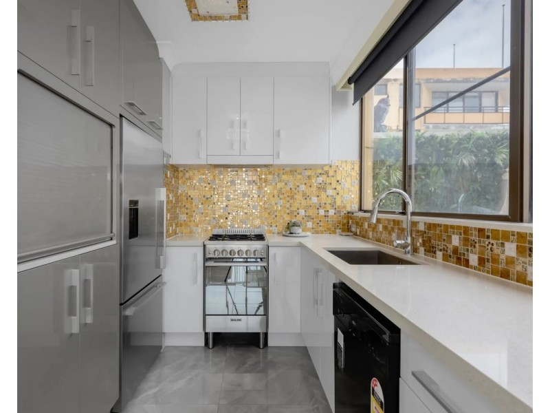 301/18-20 Orchid Ave, Surfers Paradise QLD 4217