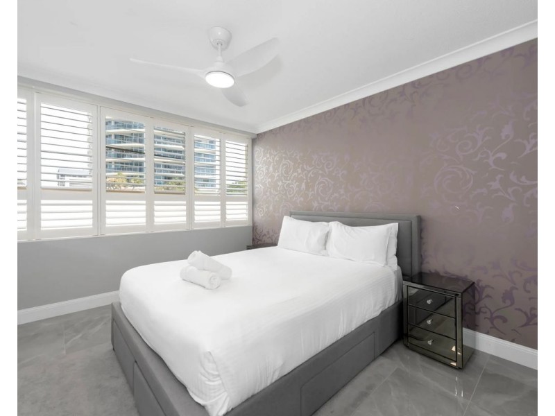 301/18-20 Orchid Ave, Surfers Paradise QLD 4217