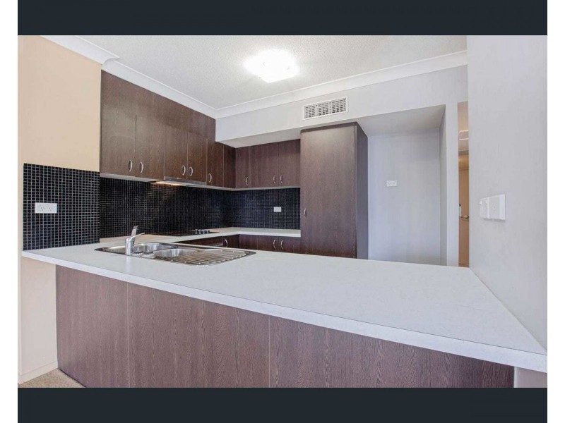 504 33 Clark Street, Biggera Waters QLD 4216