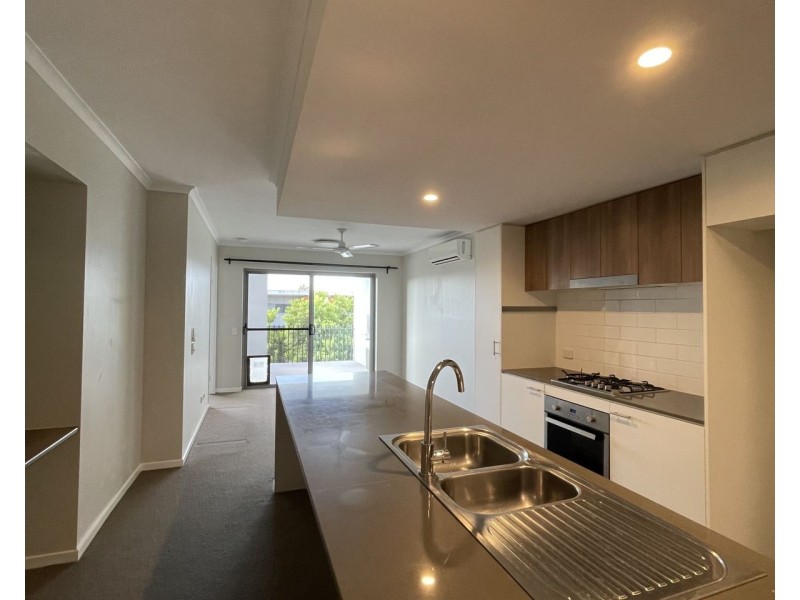 303/300 Turton Street, Coopers Plains QLD 4108