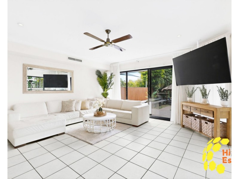 36 Saltwater Terrace, Helensvale QLD 4212