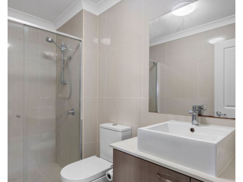 Unit 56 29-33 Juers St, Kingston QLD 4114