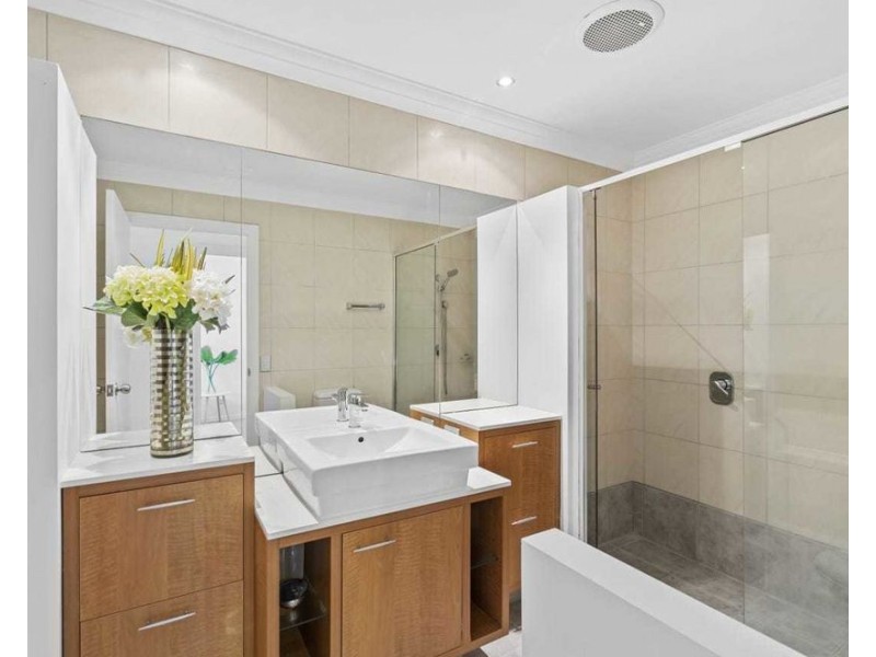 Unit 49 7 Elliott St, Surfers Paradise QLD 4217