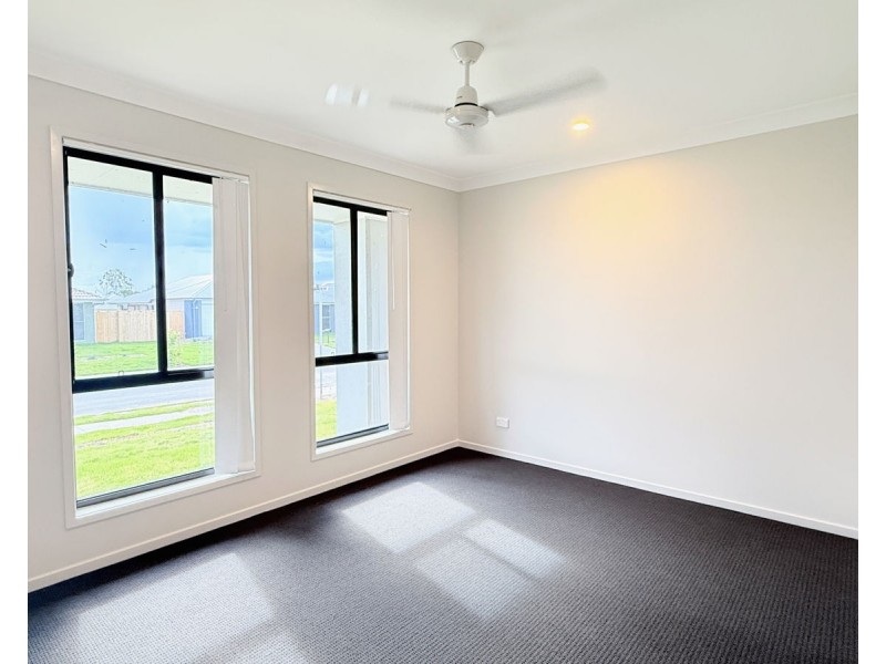 5 Roupell Street, Logan Reserve QLD 4133