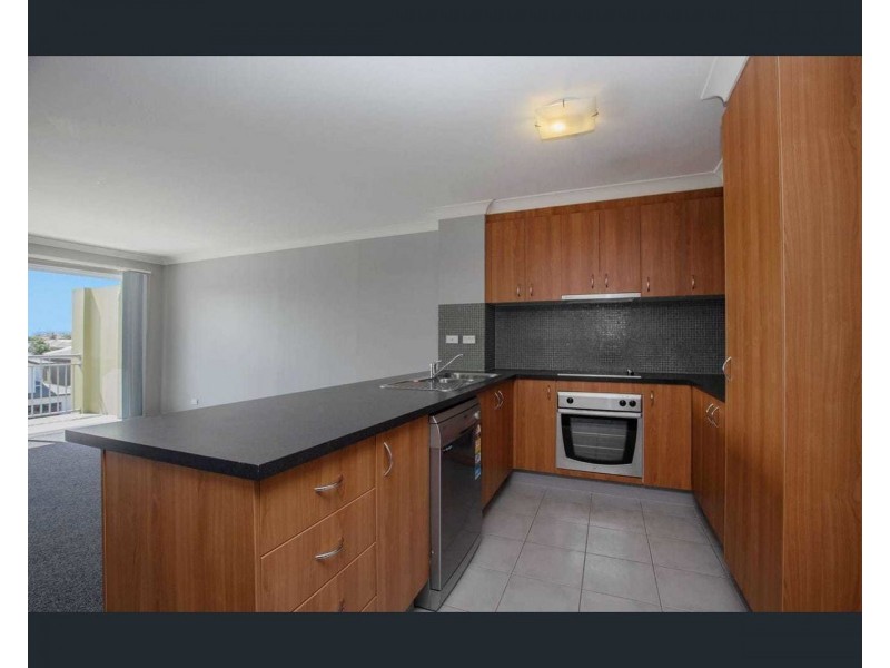 911 33 Clark Street, Biggera Waters QLD 4216